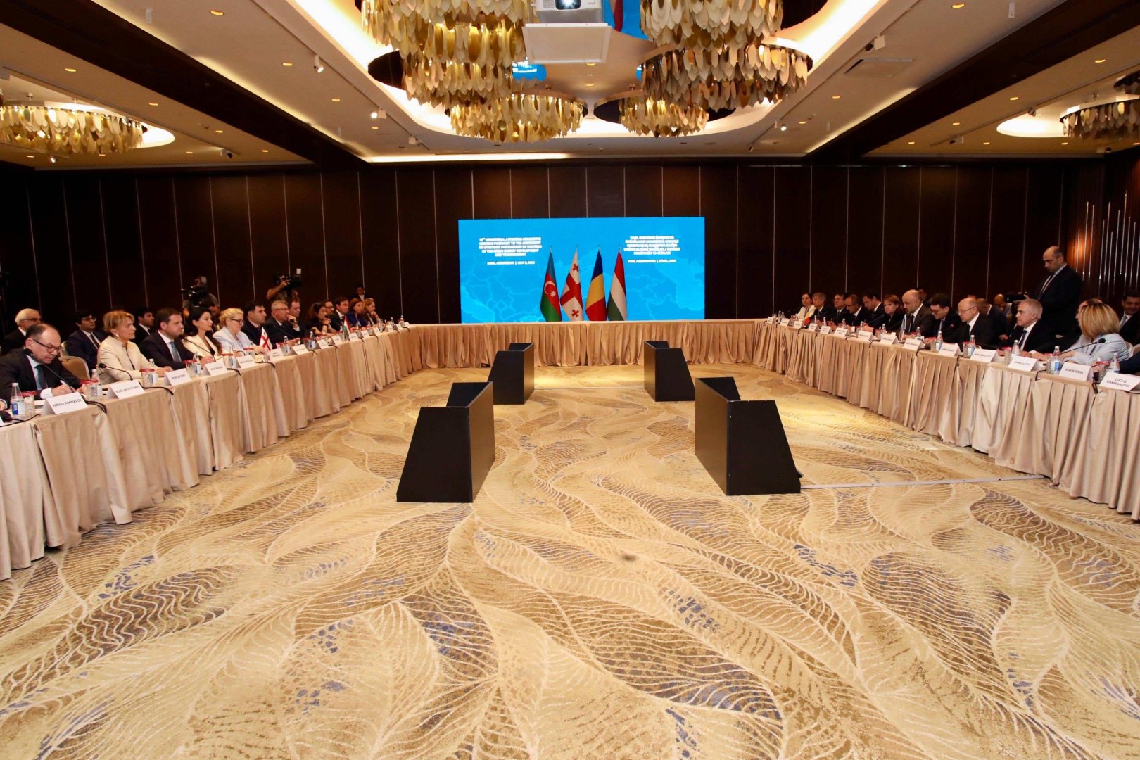 Azerbaijan-led Green Energy Corridor enters key implementation stage (UPDATE)