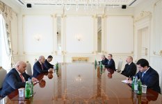 President Ilham Aliyev receives Deputy Prime Minister of Jordan (PHOTO)