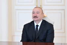 President Ilham Aliyev receives Deputy Prime Minister of Jordan (PHOTO)