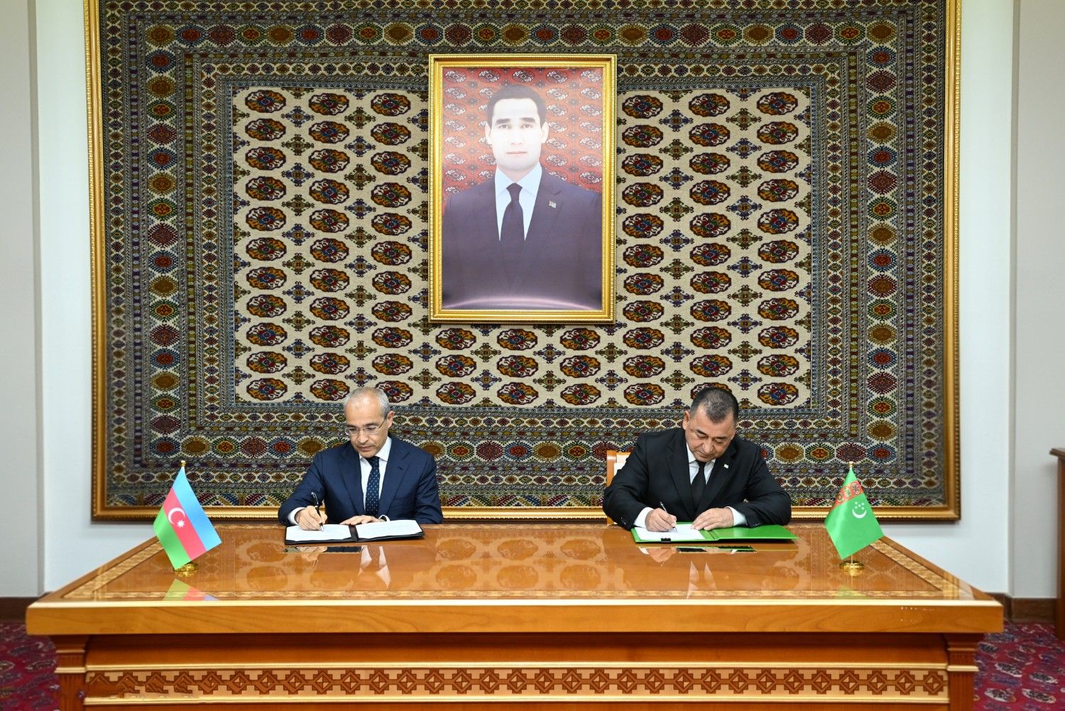 Azerbaijan and Turkmenistan discuss creation of bilateral Business Council (PHOTO)