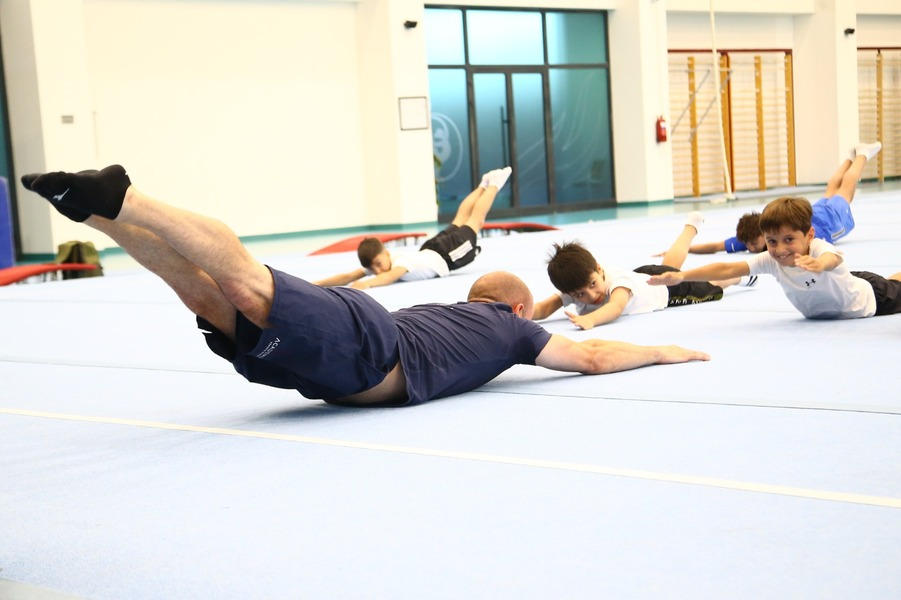 Olympic medalist Matteo Morandi holds master class for Azerbaijani gymnasts (PHOTO)