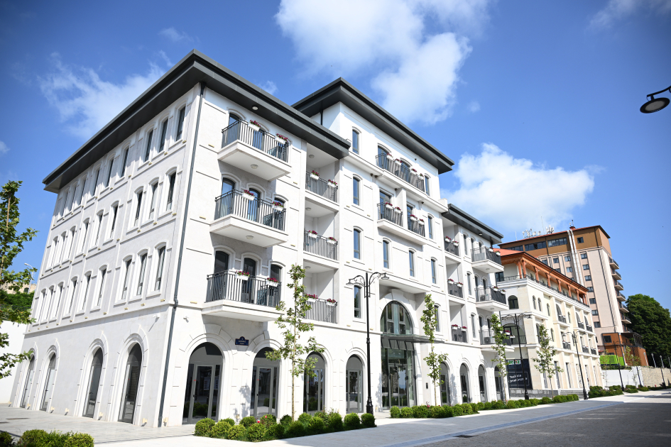 President Ilham Aliyev reviewed progress under public-private partnership project on Garabagh Street in Shusha (PHOTO)