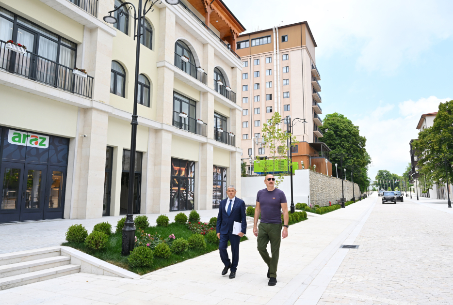 President Ilham Aliyev reviewed progress under public-private partnership project on Garabagh Street in Shusha (PHOTO)