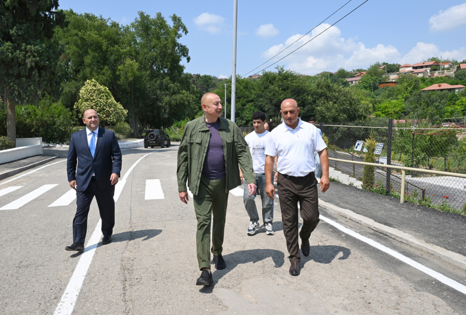 President Ilham Aliyev visited Guzeykhirman village in Khojavend district (PHOTO)