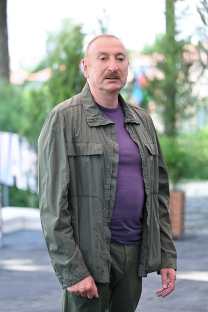 President Ilham Aliyev visited Guzeykhirman village in Khojavend district (PHOTO)