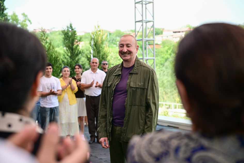 President Ilham Aliyev visited Guzeykhirman village in Khojavend district (PHOTO)