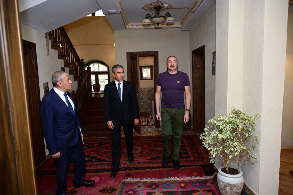 President Ilham Aliyev reviewed new buildings of “Yasaman” Hotel in Shusha (PHOTO)