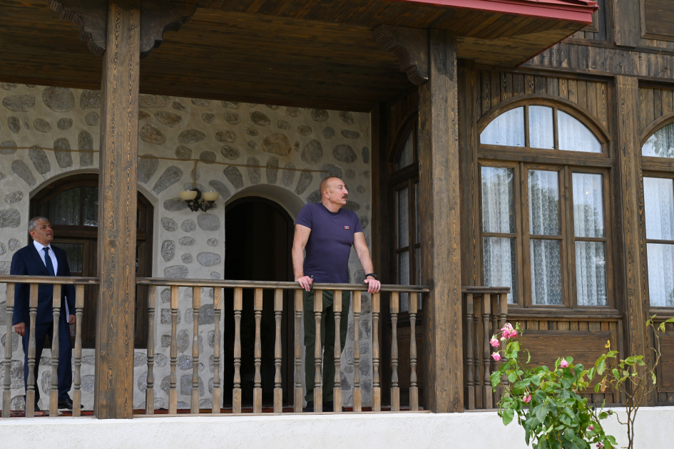 President Ilham Aliyev reviewed new buildings of “Yasaman” Hotel in Shusha (PHOTO)