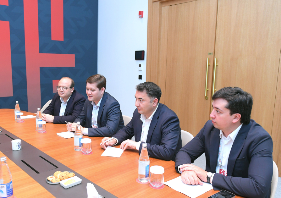 Azerbaijan, Uzbekistan discuss expanding media cooperation (PHOTO)