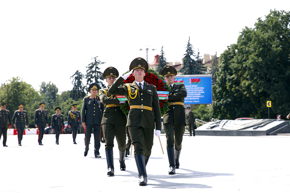 Azerbaijan's Chief of General Staff arrives in Belarus on official visit (PHOTO)
