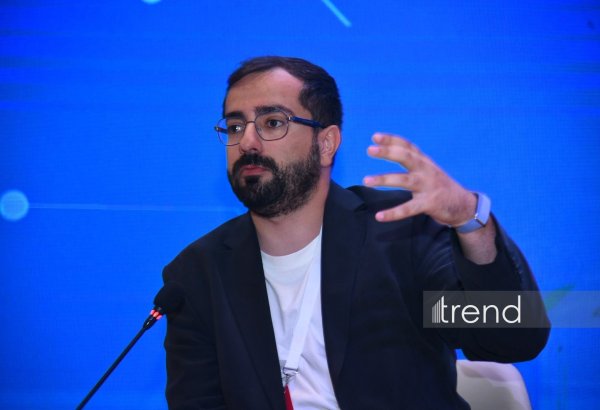 AI cannot replace human creativity in journalism, Farid Pardashunas says