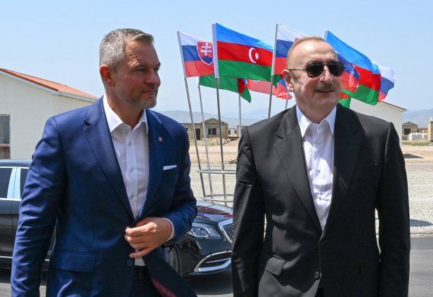 President Ilham Aliyev, President of Slovakia review construction progress in Bash Garvand village of Aghdam district (PHOTO)