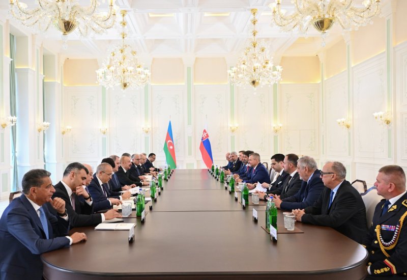 President Ilham Aliyev holds expanded meeting with President of Slovakia in Shusha (PHOTO)