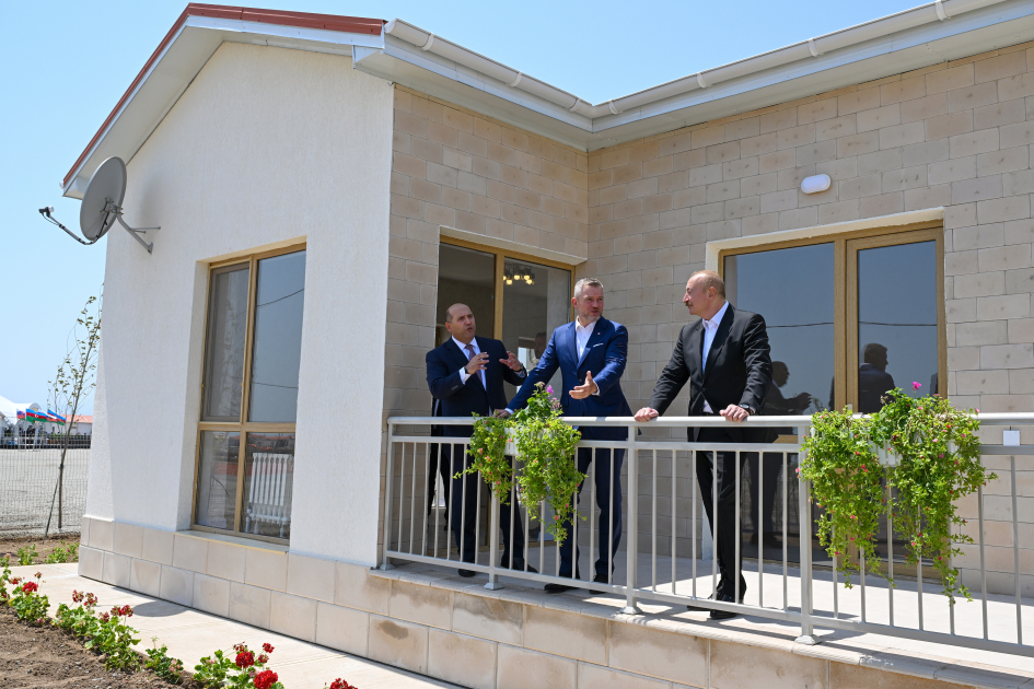 President Ilham Aliyev, President of Slovakia review construction progress in Bash Garvand village of Aghdam district (PHOTO)