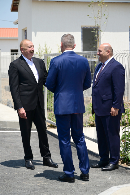 President Ilham Aliyev, President of Slovakia review construction progress in Bash Garvand village of Aghdam district (PHOTO)