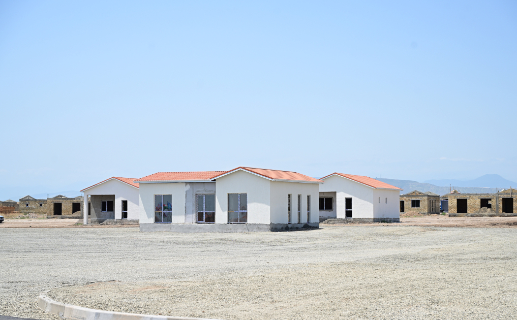 President Ilham Aliyev, President of Slovakia review construction progress in Bash Garvand village of Aghdam district (PHOTO)