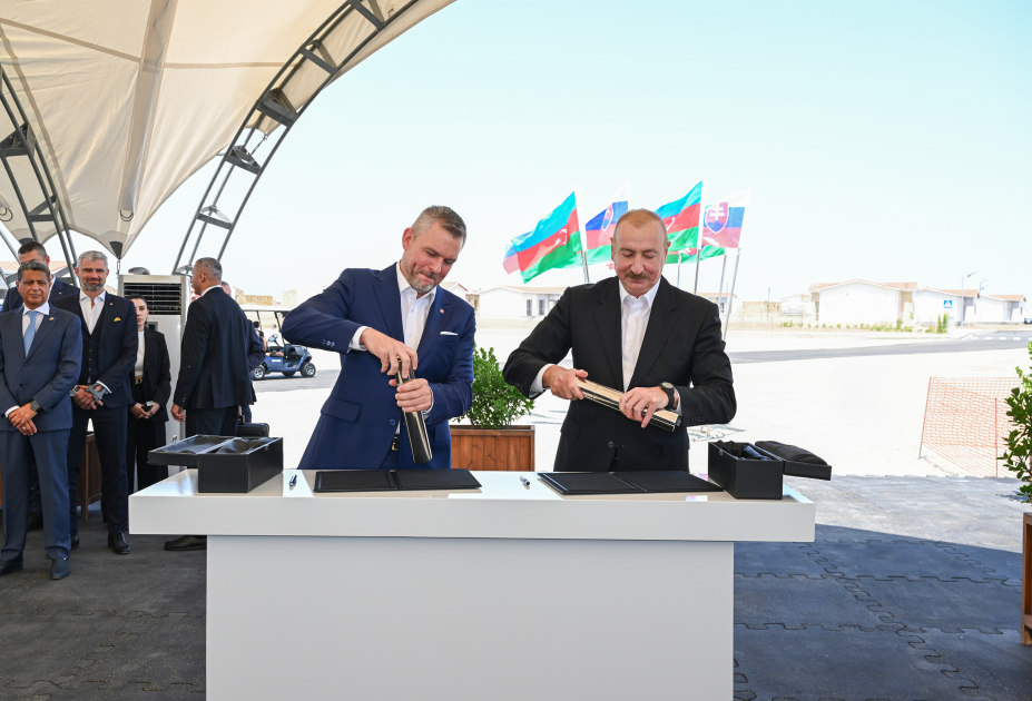President Ilham Aliyev, President of Slovakia review construction progress in Bash Garvand village of Aghdam district (PHOTO)