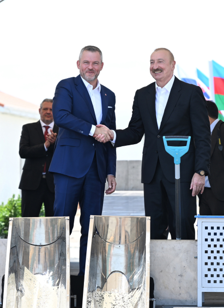 President Ilham Aliyev, President of Slovakia review construction progress in Bash Garvand village of Aghdam district (PHOTO)