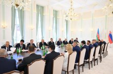 President Ilham Aliyev holds expanded meeting with President of Slovakia in Shusha (PHOTO)