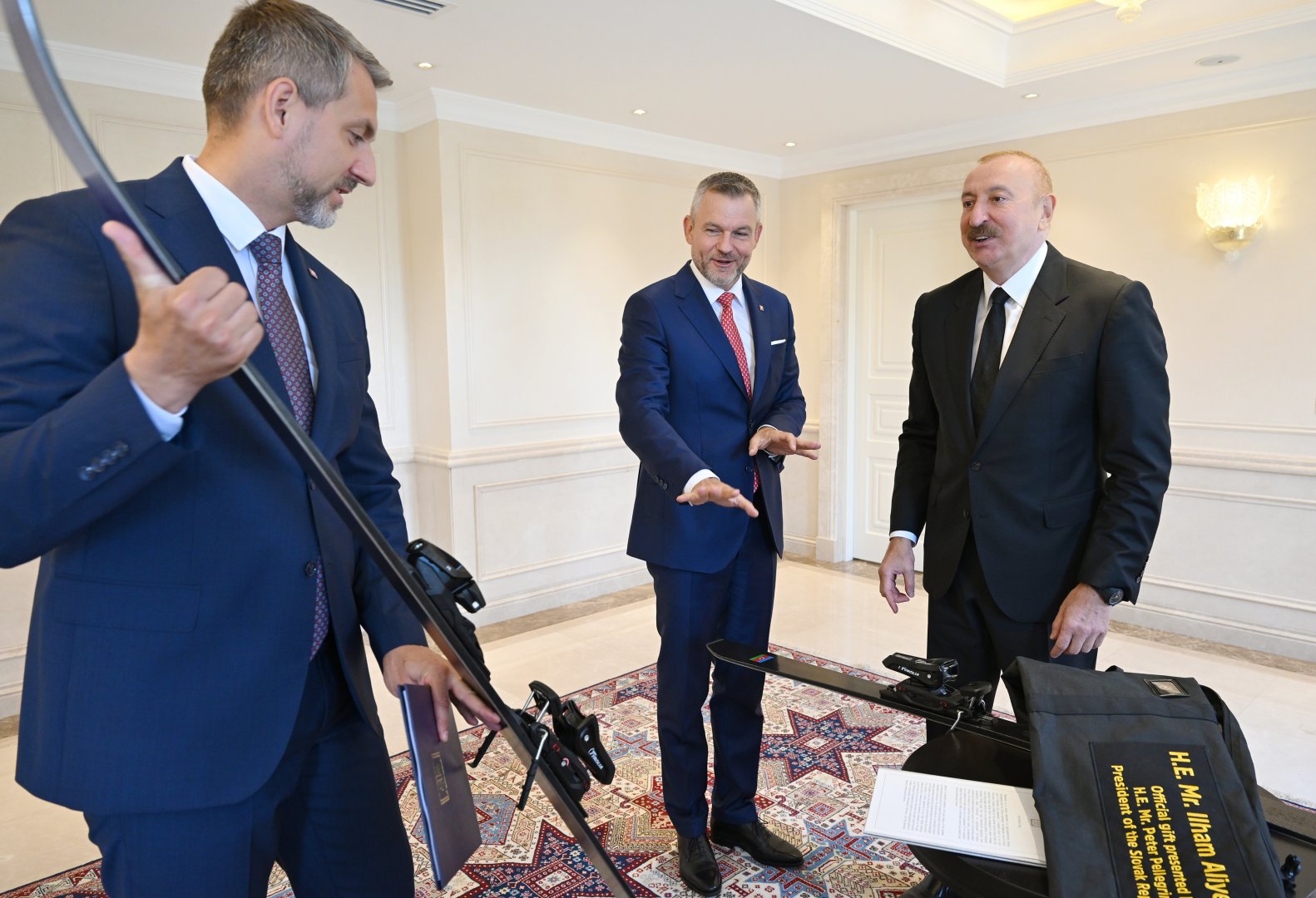 President Ilham Aliyev holds expanded meeting with President of Slovakia in Shusha (PHOTO/VIDEO)