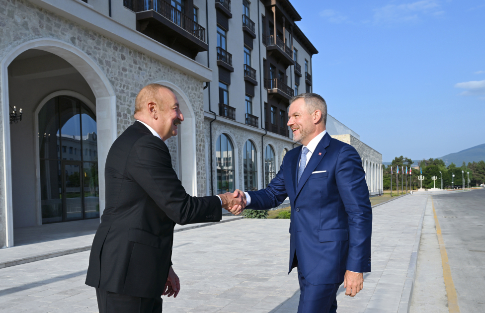 Official luncheon hosted in Khankendi on behalf of President Ilham Aliyev in honor of Slovak President (PHOTO)