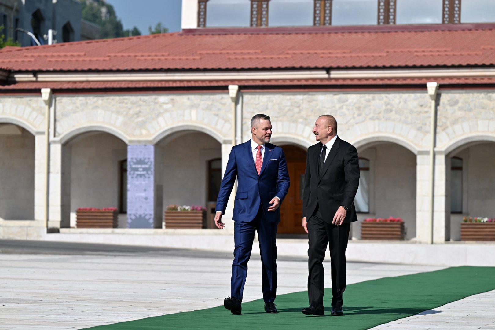 Shusha hosts official welcome ceremony for President of Slovakia (PHOTO)