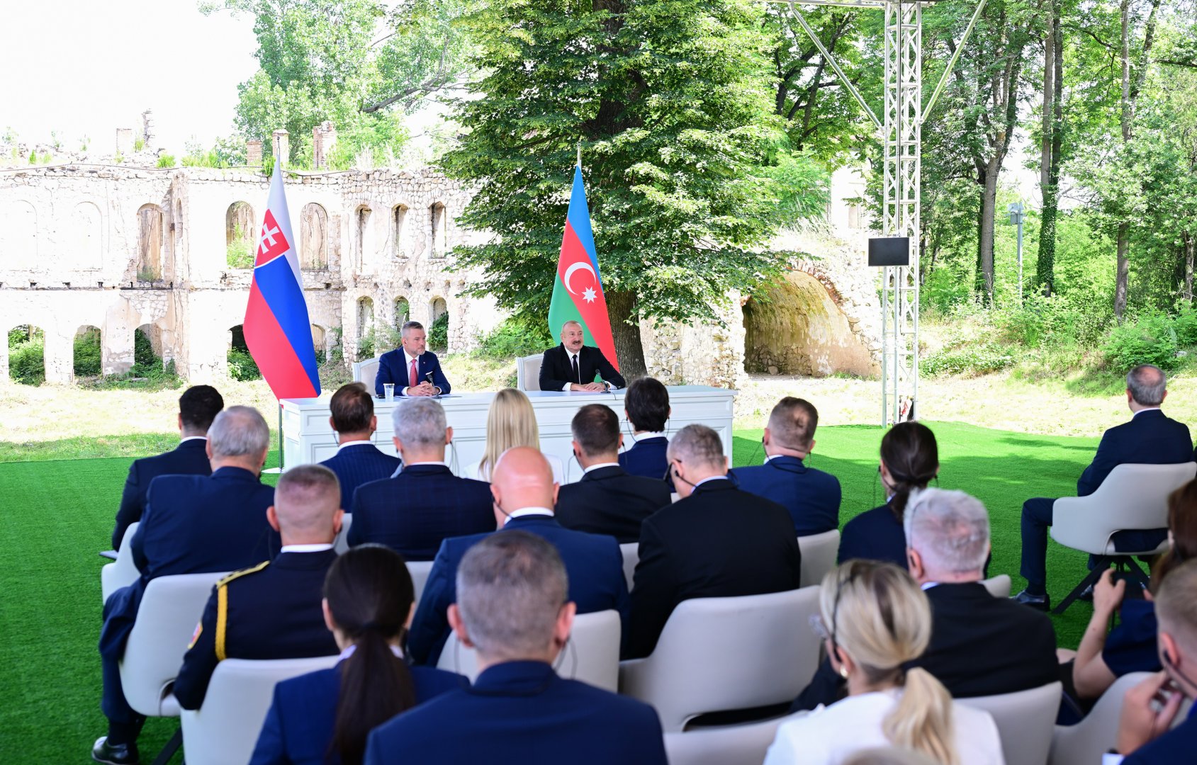 President Ilham Aliyev, President of Slovakia make press statements (PHOTO/VIDEO)