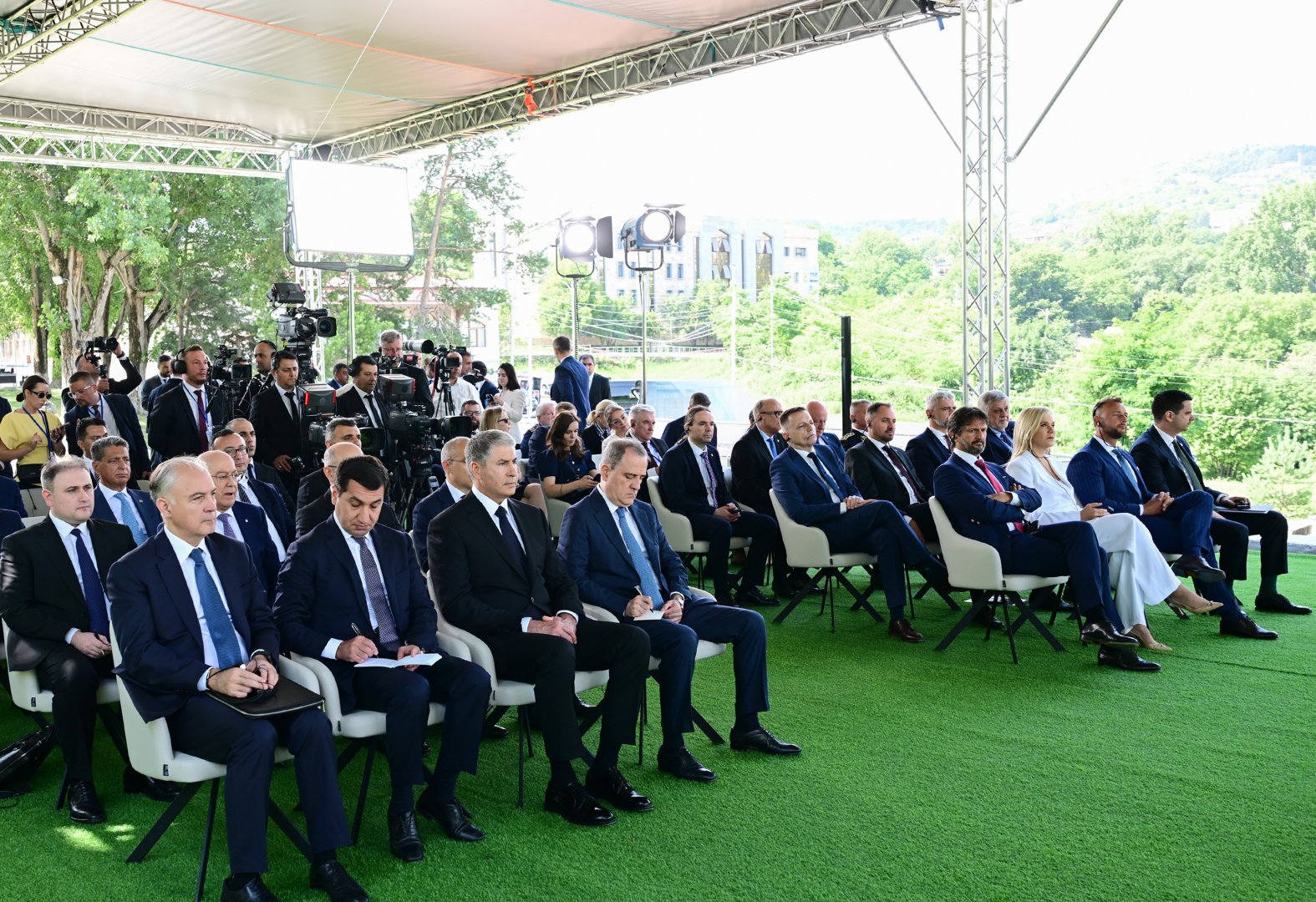 President Ilham Aliyev, President of Slovakia make press statements (PHOTO/VIDEO)