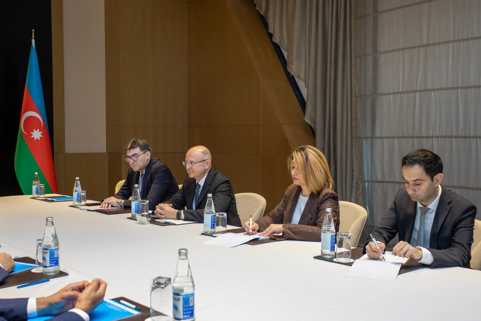 Azerbaijan's energy minister meets OPEC secretary general in Baku (PHOTO)