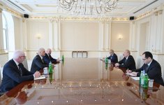 President Ilham Aliyev receives John Deere delegation (PHOTO/VIDEO)