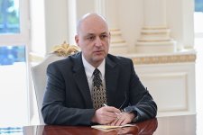 President Ilham Aliyev receives John Deere delegation (PHOTO/VIDEO)