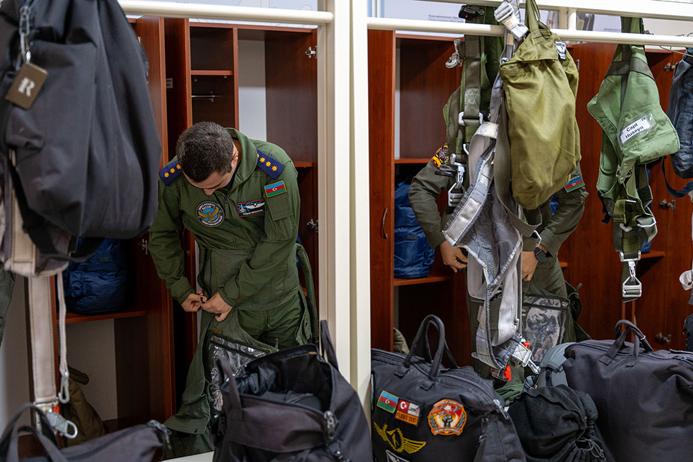 Azerbaijani Air Force conducts training flights (PHOTO)