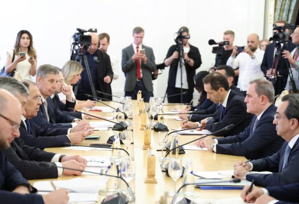 Azerbaijan, Russia discuss transport, trade cooperation (PHOTO)