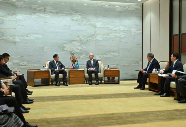 Kazakhstan and Thailand discuss trade boost and tourism links in Shanghai