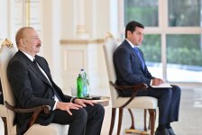 President Ilham Aliyev accepts credentials of Oman's newly appointed ambassador (PHOTO)