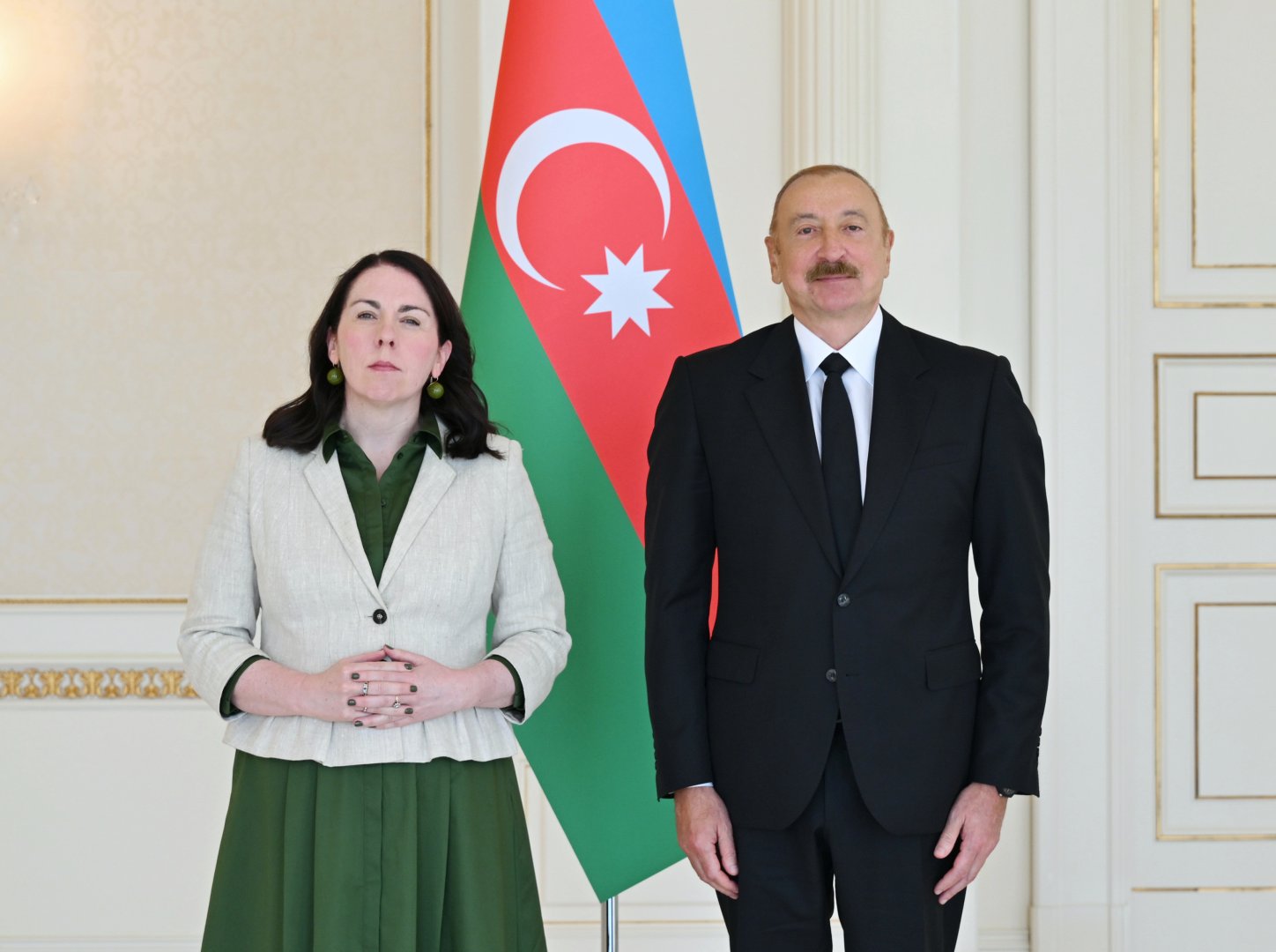 President Ilham Aliyev receives credentials of Ireland’s newly appointed ambassador (PHOTO)