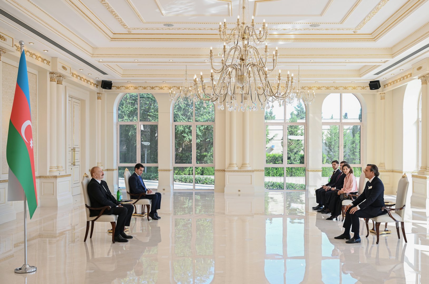 President Ilham Aliyev receives credentials of newly appointed Brazilian ambassador (PHOTO)