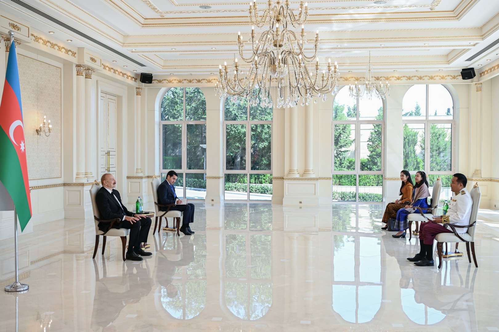 President Ilham Aliyev receives credentials of incoming Cambodian ambassador (PHOTO/VIDEO)