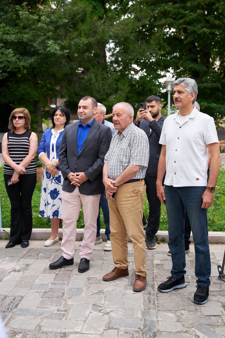 Solar-powered "Book Stop" opens in the heart of Shusha (PHOTO)