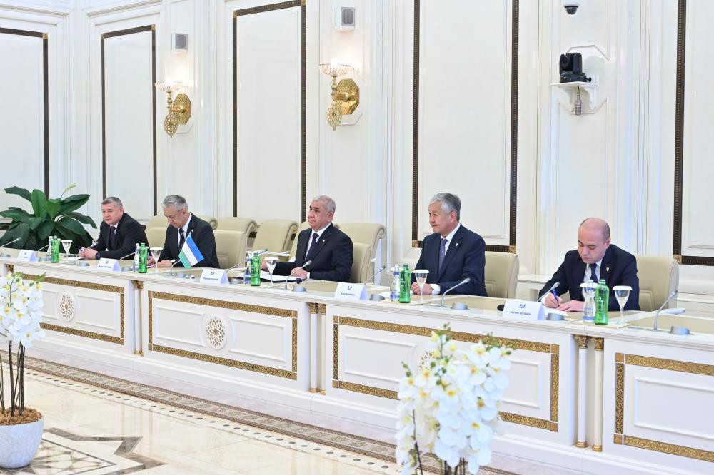 Azerbaijan parliament speaker meets Uzbekistan's prosecutor general (PHOTO)