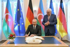 President Ilham Aliyev and President of Germany hold one-on-one meeting (PHOTO/VIDEO)