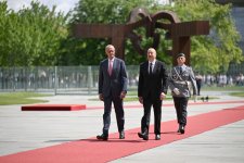 Berlin hosts official welcome ceremony for President Ilham Aliyev (PHOTO/VIDEO)