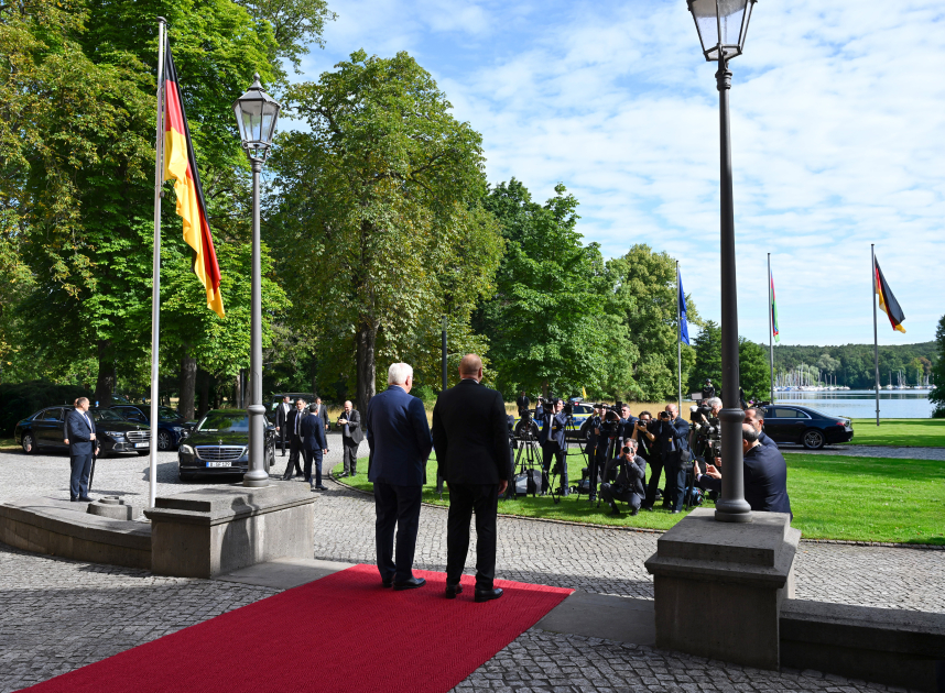 President Ilham Aliyev and President of Germany hold one-on-one meeting (PHOTO/VIDEO)