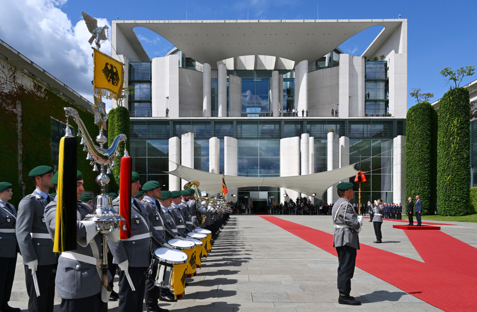 Berlin hosts official welcome ceremony for President Ilham Aliyev (PHOTO/VIDEO)