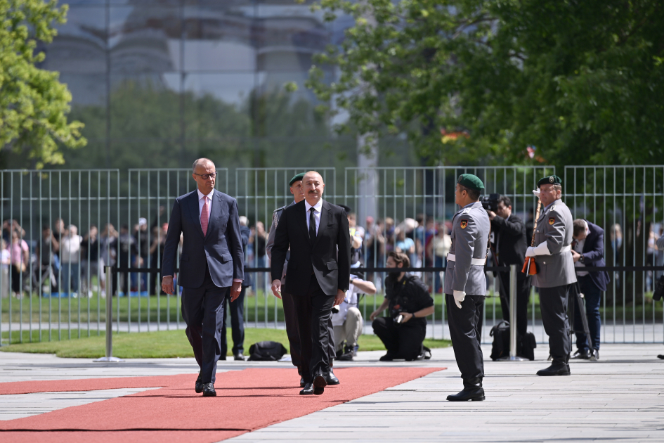 Berlin hosts official welcome ceremony for President Ilham Aliyev (PHOTO/VIDEO)