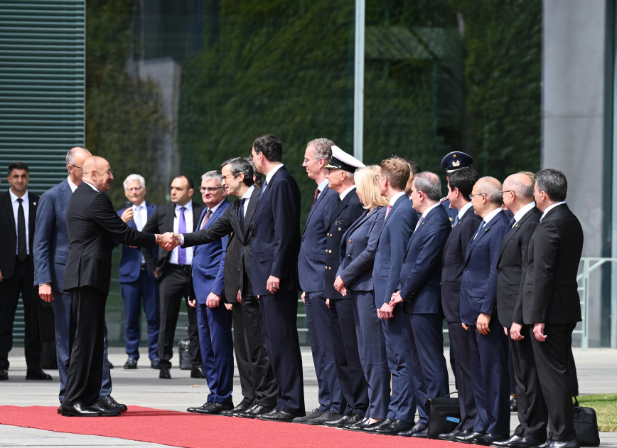 Berlin hosts official welcome ceremony for President Ilham Aliyev (PHOTO/VIDEO)