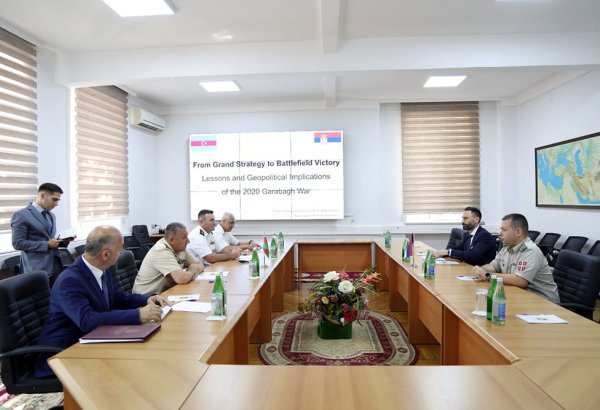 Azerbaijan and Serbia discuss cooperation in military education (PHOTO)