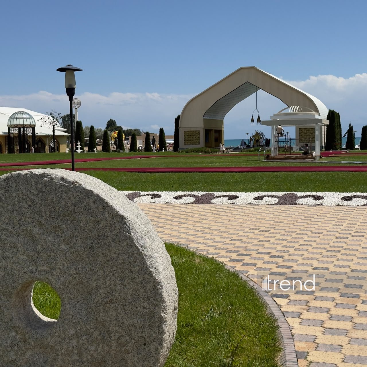 Five faiths, one message of unity as Azerbaijani journalists visit Kyrgyzstan’s Rukh Ordo (PHOTO)