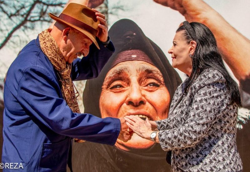 President of Malta visits Reza Deghati's photo exhibition on Khojaly genocide (PHOTO)