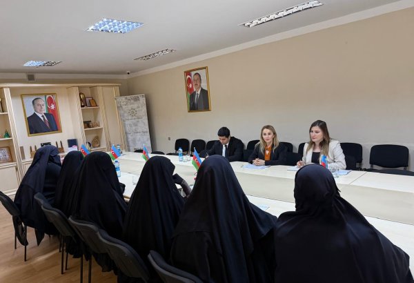 Azerbaijani ombudsperson's representatives meet with repatriates from Syria (PHOTO)